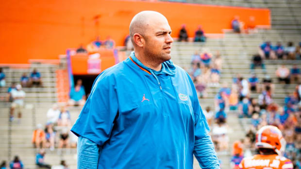 Gators offensive line coach Rob Sale